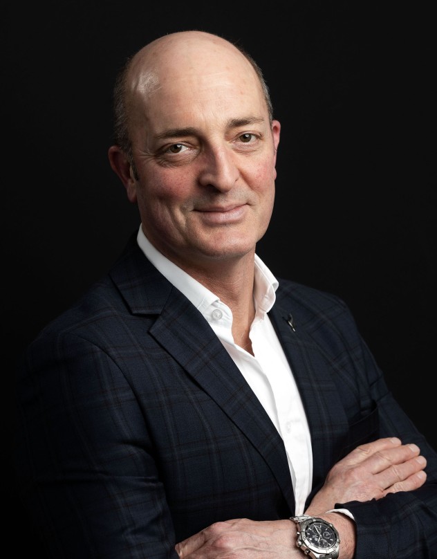 Simon Neale - ERGANZ